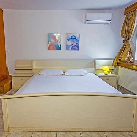 Villa Aleka 萨莫色雷斯岛 外观 照片